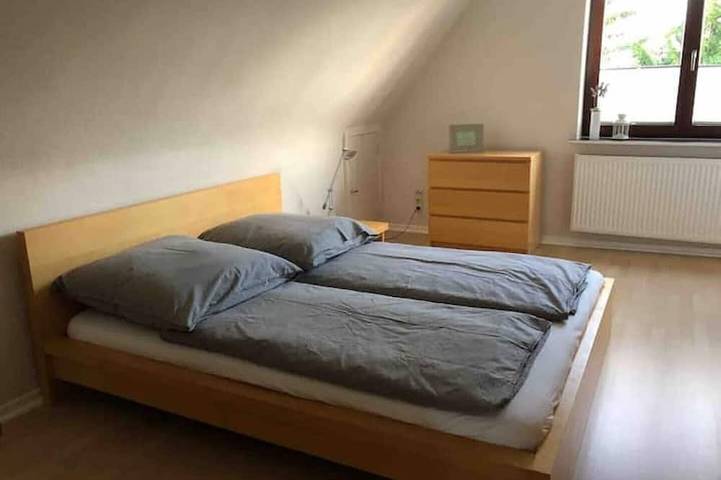 Ferienwohnung für 4 Personen, mit Balkon in Neumünster - 2