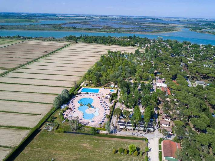 Camping per 7 persone, con Giardino sulla Riviera Adriatica