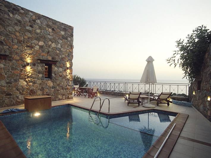 Holiday home for 2 people, with balcony and pool - 1