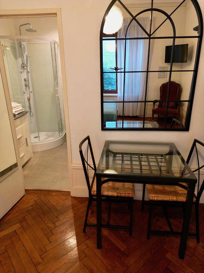 Chambre d’hôte pour 6 personnes, avec piscine et jardin à Lyon - 2