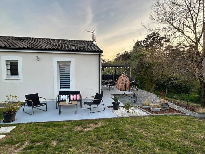 Location de vacances pour 6 personnes, avec jardin et piscine à La Force - 2