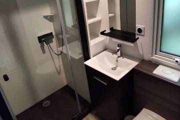 Camping pour 2 Personnes dans Challes-les-Eaux, Bauges, Photo 2