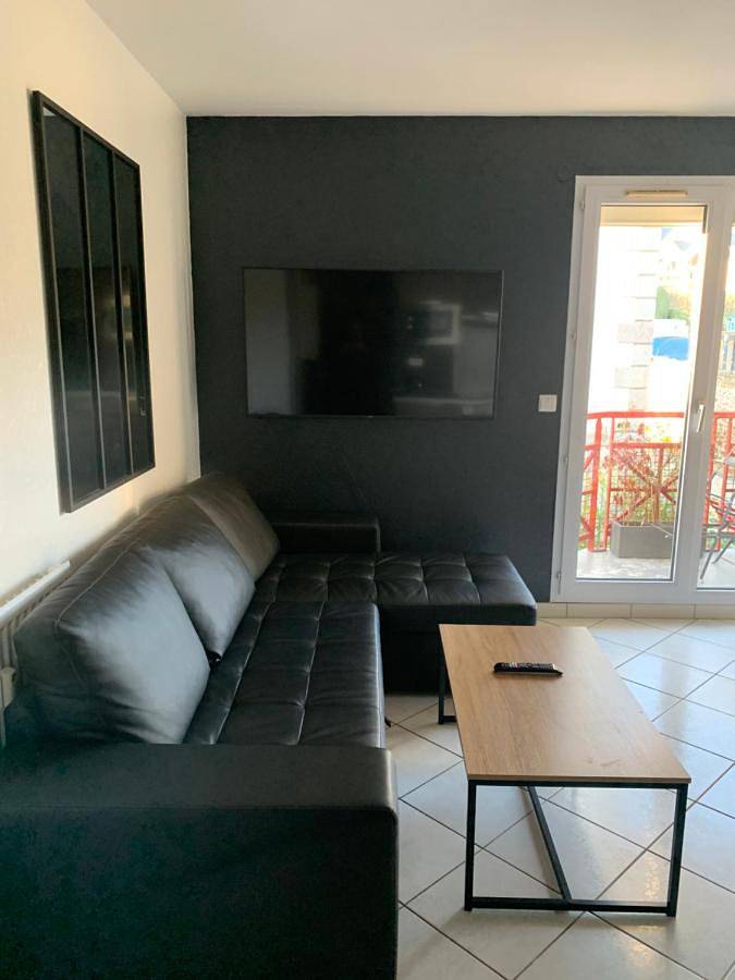 Appartement entier, One-Bedroom Apartment in La Richardais, Région de Saint-Malo