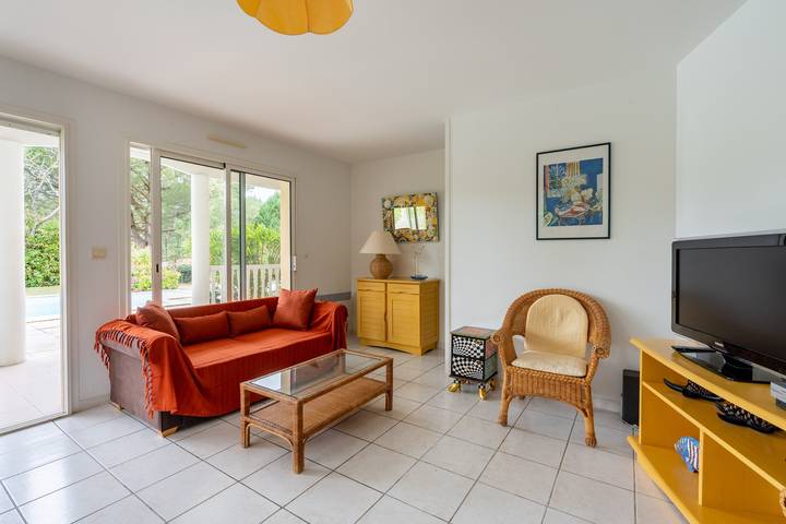 Location de vacances pour 8 personnes dans Golf de la Méjanne - 4