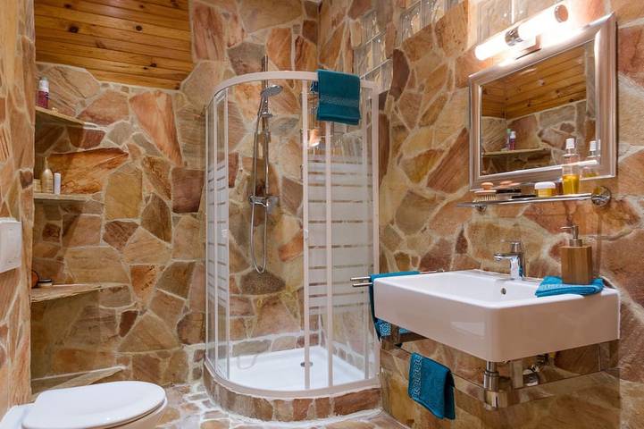 Gîte pour 4 personnes, avec piscine et terrasse, animaux acceptés à Santa-Reparata-di-Balagna - 3