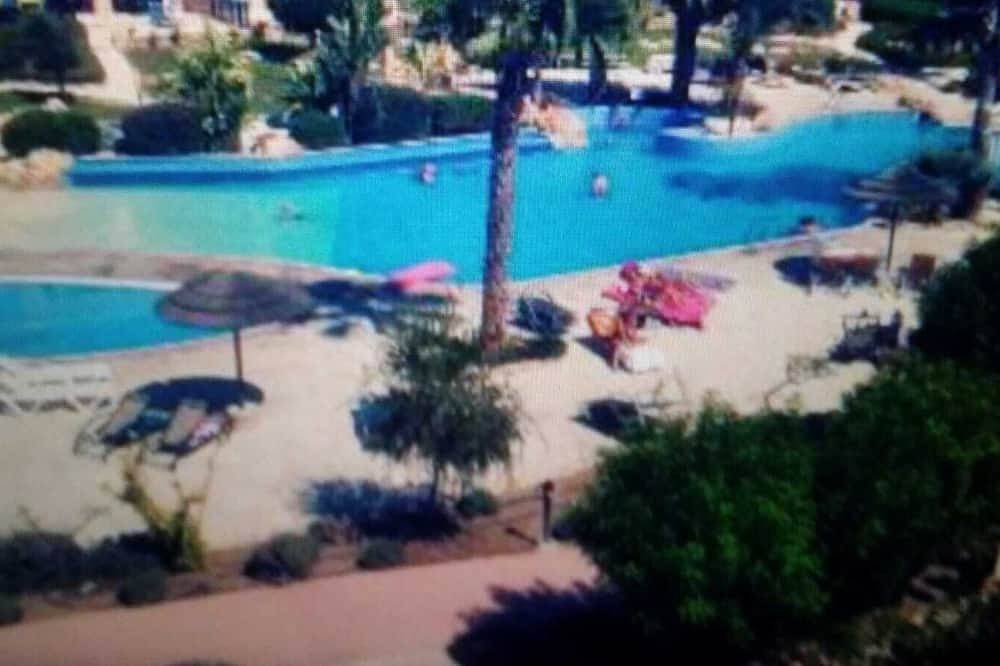 Entire apartment, **Special Offer**!!!<br>brilliant remarkable near Beach holiday home fast Internet in Paphos, South Cyprus