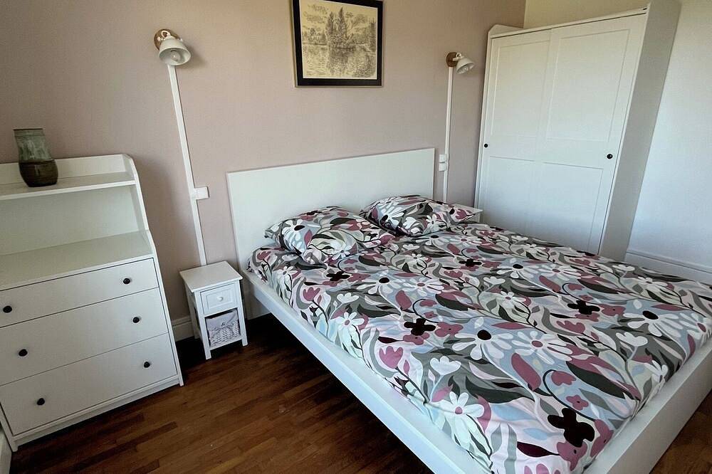 Small house entirely renovated, 2 minutes from the medieval site of Bridiers in La Souterraine, Región de Guéret