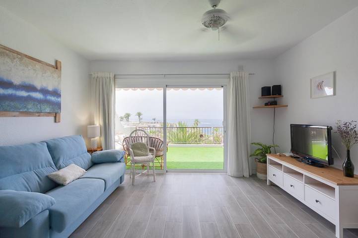 Holiday rental for 4 people, with Garden and Children pool in Acantilados de los Gigantes