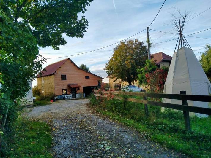 Location de vacances pour 6 personnes, avec terrasse et vue, animaux acceptés dans Velanne