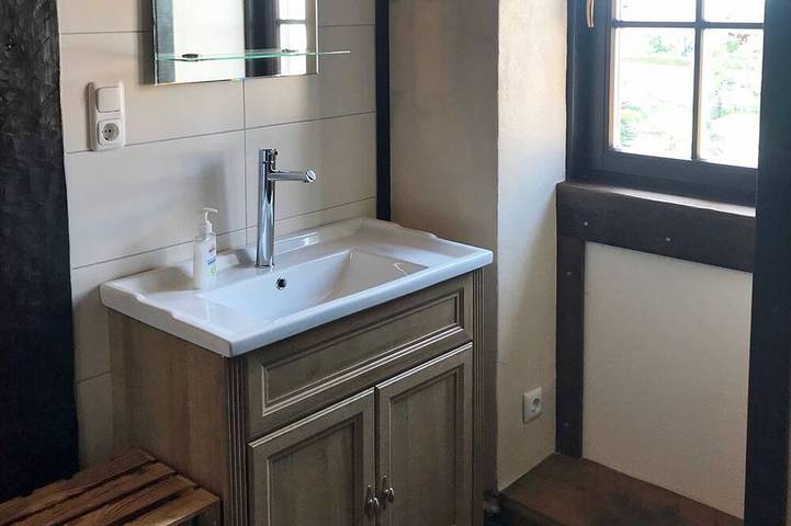 Ganze Wohnung, Romantische Ferienwohnung Gerichtsstube für 6 Gäste bei Radeberg in Wachau, Oberlausitz-Niederschlesien