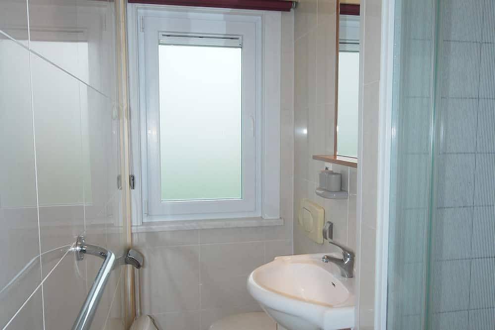 Ganze Wohnung, Apartment mit zwei Schlafzimmern - 2 Bädern - 6 bis 8 Personen im Ferienpark in De Haan, Belgische Küste