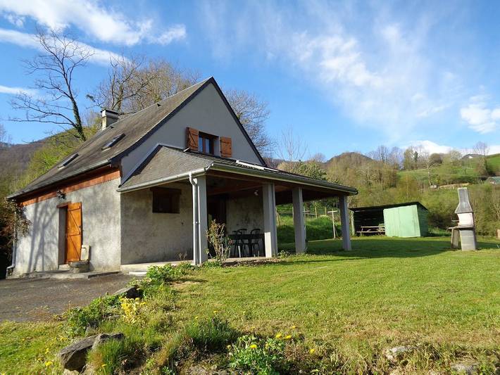 Gîte pour 5 personnes, avec jardin et terrasse