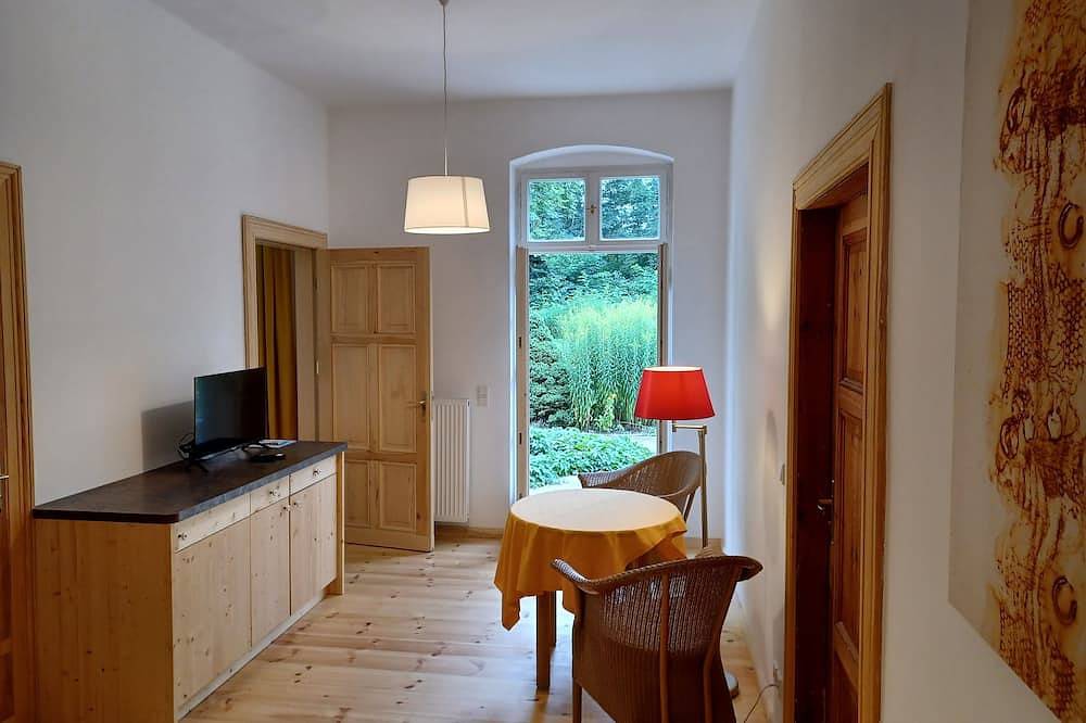 Vacation apartment \"Biene\" in the listed Krahne art estate, foto 9