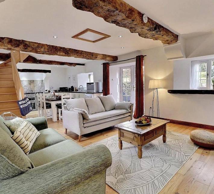 Location de vacances pour 5 personnes, avec jardin à Sougéal - 2