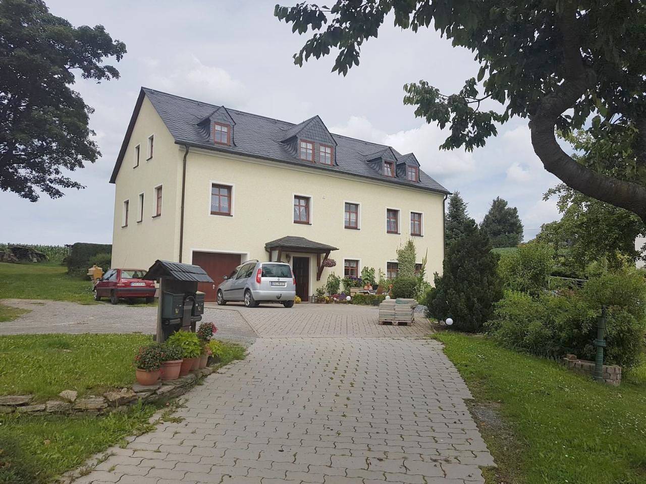 Ganze Wohnung, Strasse des Friedens in Wolkenstein (Deutschland), Erzgebirge