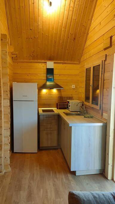 Chalet para 12 personas, con jardín además de vistas y piscina en Canal de Navarrés - 4