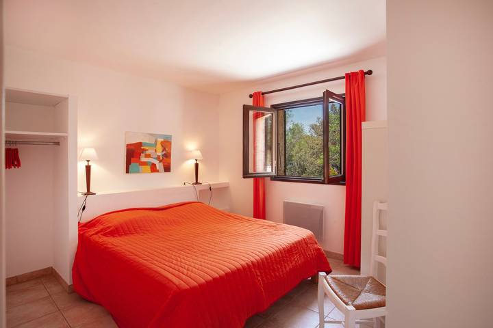 Location de vacances pour 6 personnes, avec terrasse et jardin à Corbara - 4