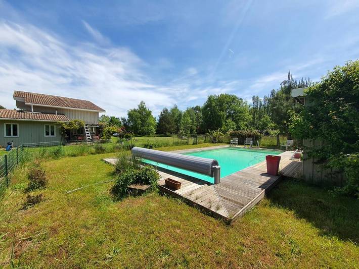 Location de vacances pour 15 personnes, avec jardin ainsi que vue et piscine à Grignols (Gironde) - 3