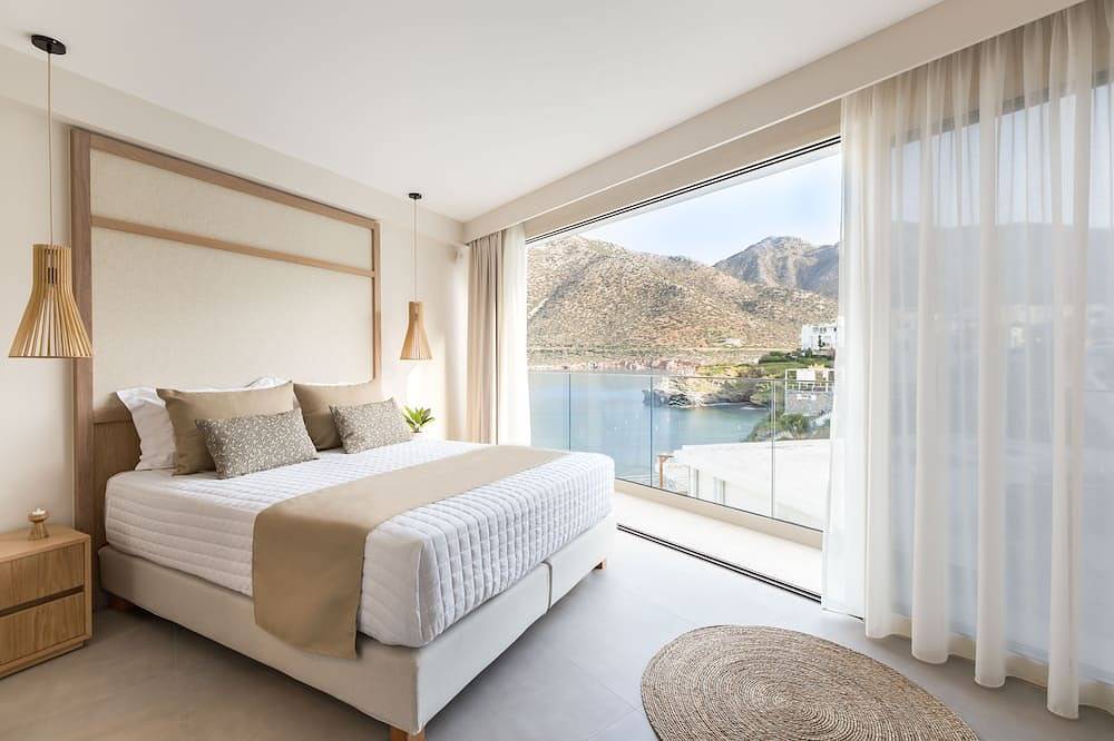Iris Luxury Home, beachfront with jacuzzi in Mpali in Bali (Crète), Région de Réthymnon