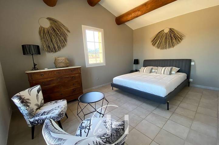 Location de vacances pour 8 personnes, avec jardin à Vacqueyras - 2