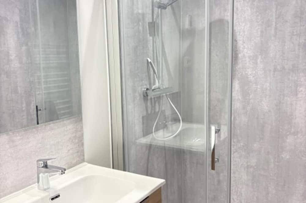 Entire apartment, La Villa Louana number 1 in Aubusson, Aubusson region