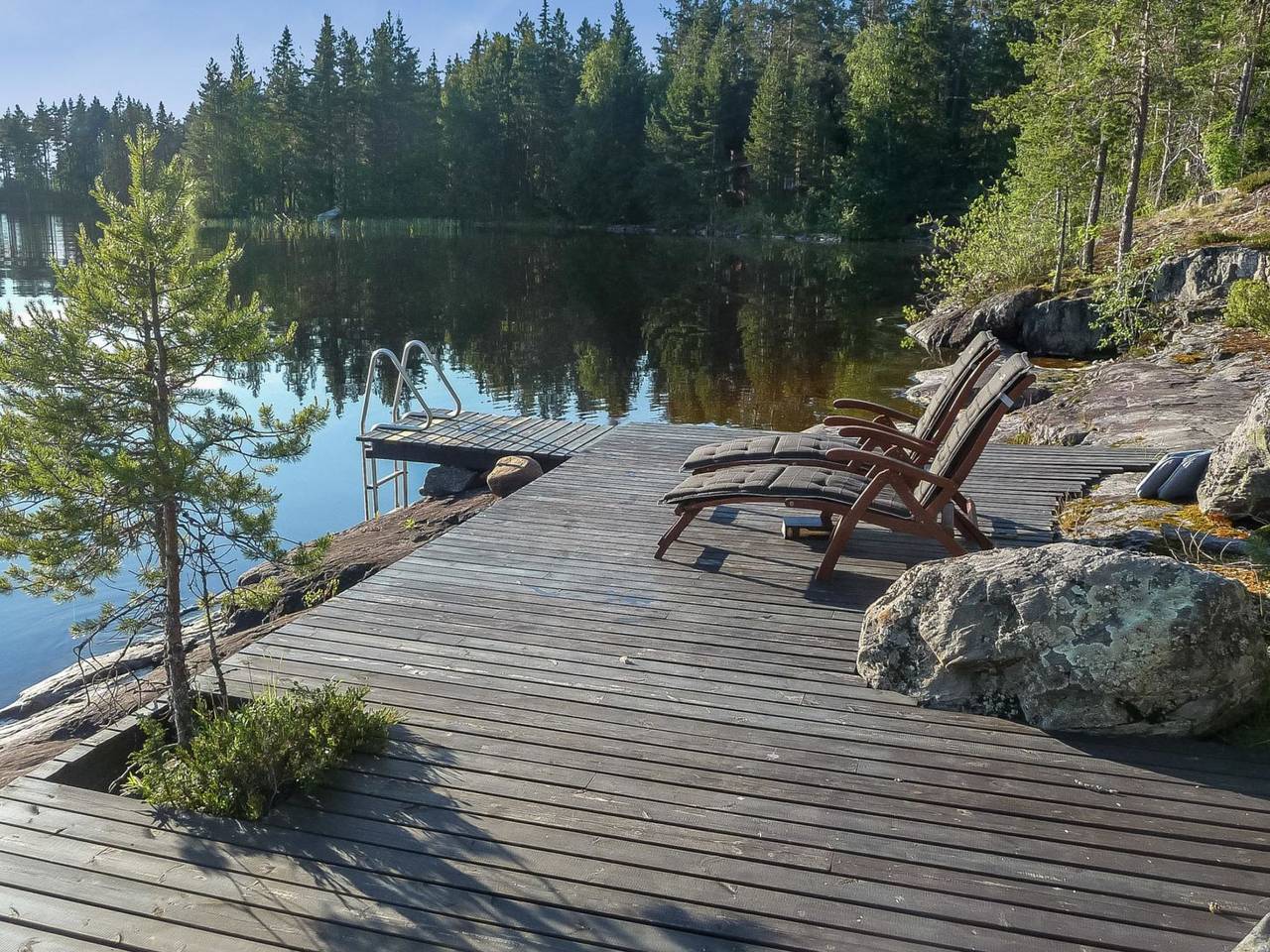 Keskikallio, nuasjärvi in Nuasjärvi