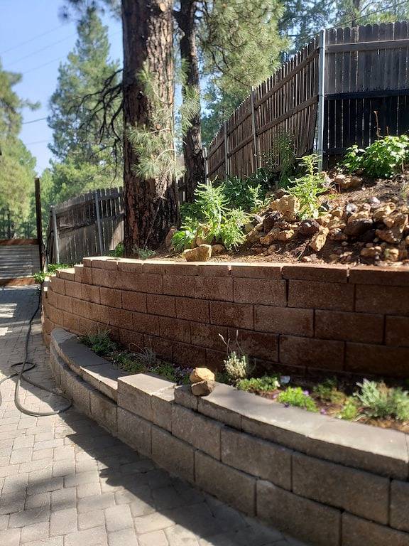 Ganze Wohnung, The Tiny Basecamp in Oak Creek Canyon