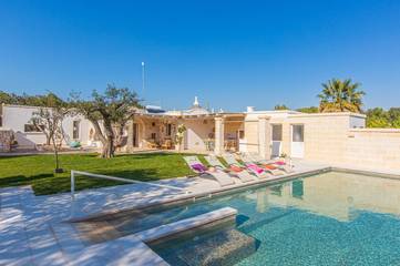 Trullo per 6 Persone in San Michele Salentino, Valle D'Itria, Foto 1