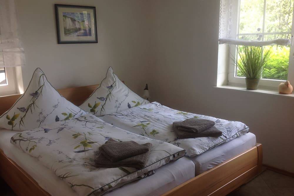 Ganze Wohnung, Nur 250m zum Strand - für 4 Pers., 70qm, gr. Süd-Garten/Terrasse, Wintergarten in Schönberg, Südliche Ostseeküste