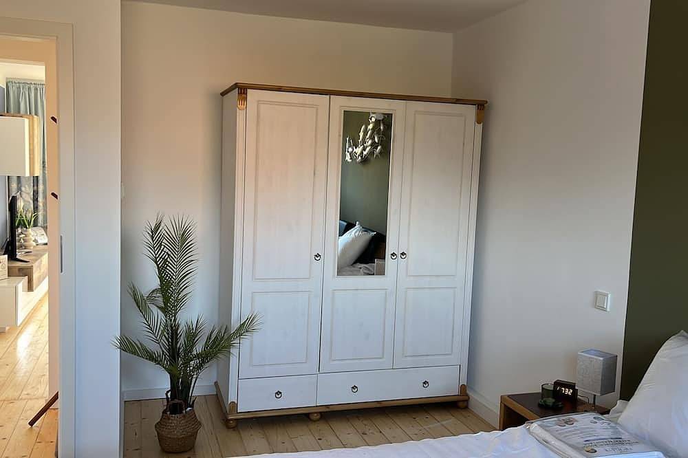 Appartamento intero, Appartamento 'Reni's Ferienwohnung' con balcone e Wi-Fi in Leverkusen, Bergisches Land