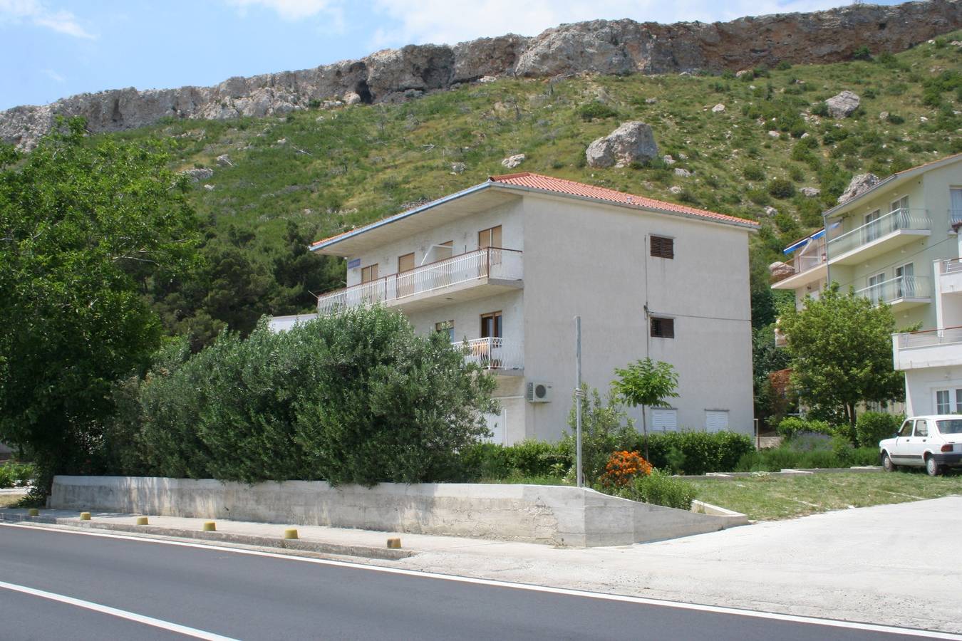 Ganze Wohnung, 1-Zimmer-Ferienwohnung am Strand Duce, Omis A-2731-a in Dugi Rat, Omis-Riviera