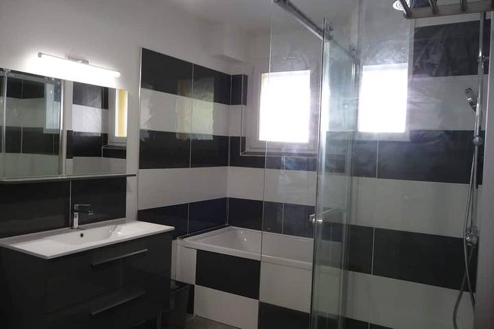 Villa independiente con jardín y zona de piscina cerca del centro in Brignoles, Región Brignoles