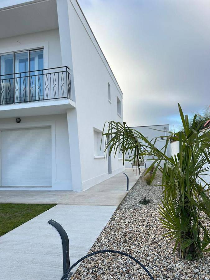 Gîte pour 4 personnes, avec Balcon ainsi que Terrasse et Jardin à Carbon-Blanc - 2
