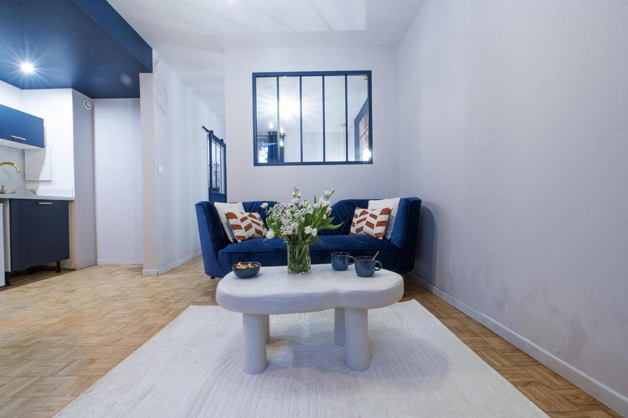Double Room with Private Bathroom in Écully, Lyon et ses environs