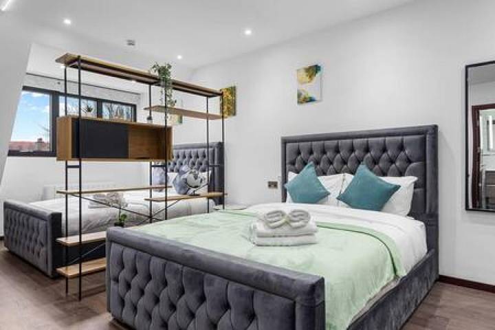 Glamping for 4 people in London
