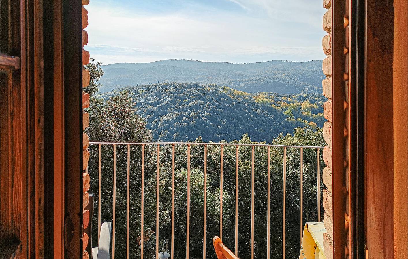 Geheel vakantieappartement, Riverside Escape met WiFi en parkeerplaats in Monticiano, Provincie Siena
