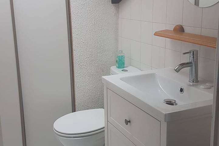 Appartement entier, Studio, près du port de plaisance de Vannes, pour 4 personnes in Vannes, Côte des Mégalithes