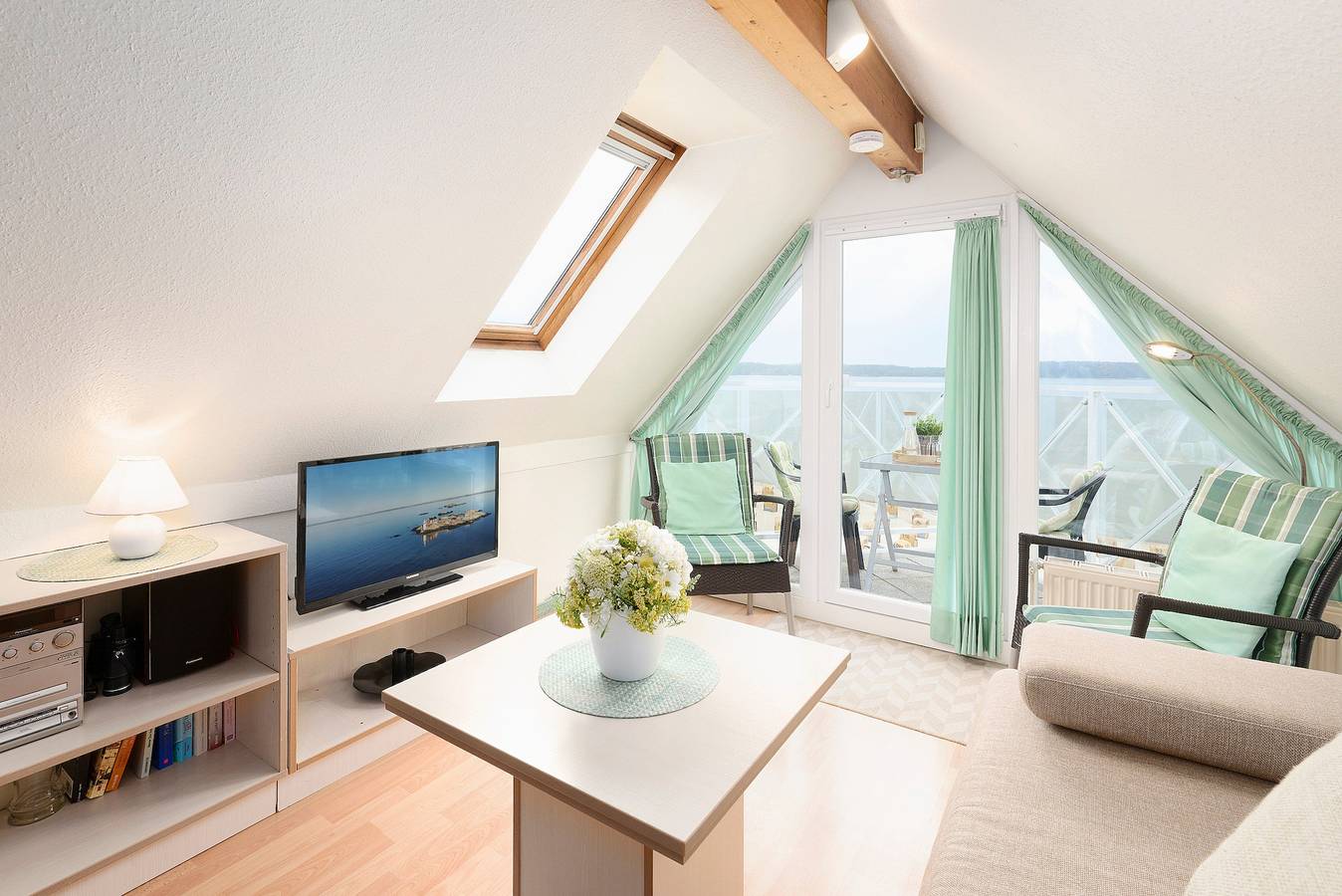 Ganze Ferienwohnung, Strandhotel Laboe Nr. 40 in Kieler Förde, Laboe