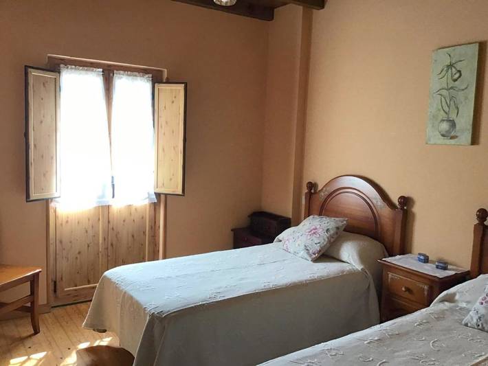 Casa rural para 4 personas, con Balcón y Terraza además de Jardín y Vistas en Camangu - 4