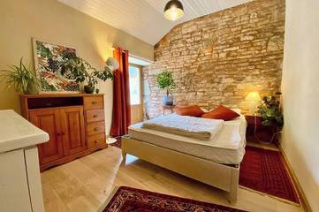 Gîte pour 6 personnes à Chartrier-Ferrière