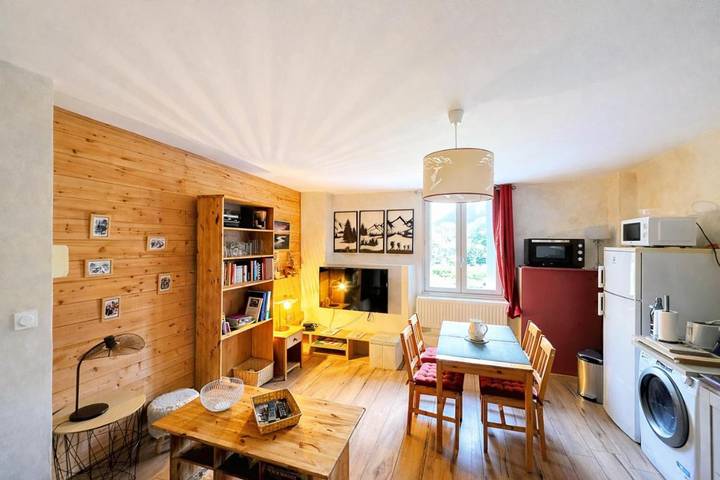 Appartement de vacances pour 4 personnes, avec vue ainsi que vue sur le lac et jardin