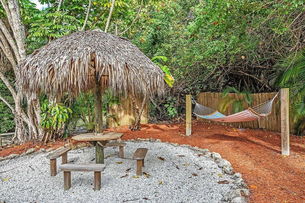 Captain Ed's Cottage at Palmview Inn of Sanibel in Sanibel, Sanibel Island