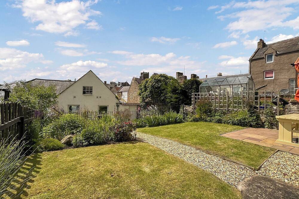 3 bedroom accommodation in Coldstream, near Kelso in Coldstream, Scottish Borders