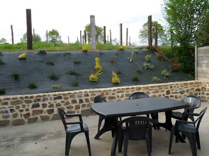 Gîte de la Haie Bourgère : maison de vacances avec terrasse privée et Wi-Fi in Moulay (Mayenne), Mayenne
