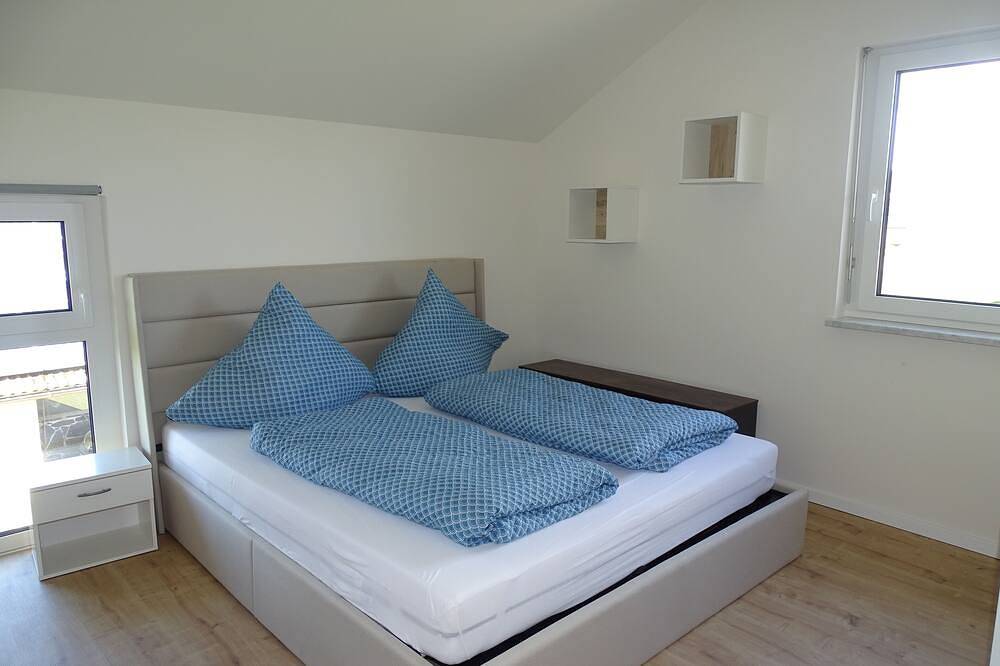 Ganze Wohnung, Apartment mit Sonnenterrasse direkt im Naherholungsgebiet in Postmünster, Ostbayern