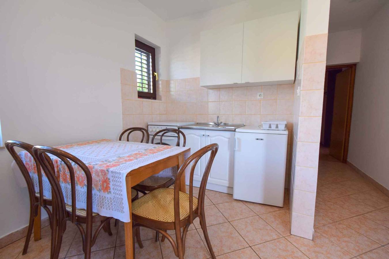 Entire vacation apartment, Holiday apartment mit Terrasse  in Malinska-Dubašnica, Krk