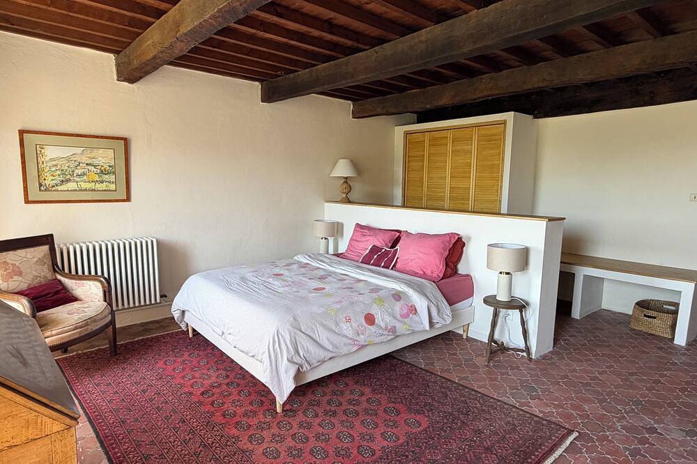 Le Liotard - Grande demeure familiale : confort, piscine, vue - 10/16+ personnes in Aubignas, Privas (arrondissement)