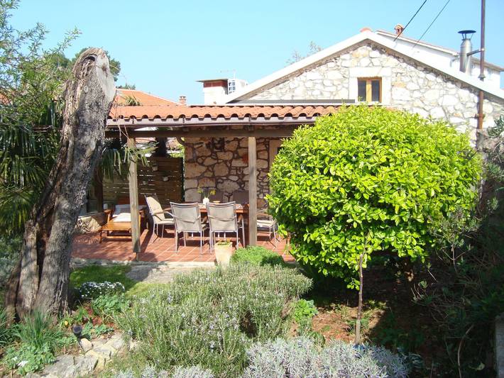 Ferienhaus für 5 Personen, mit Terrasse und Garten in Medulin - 2