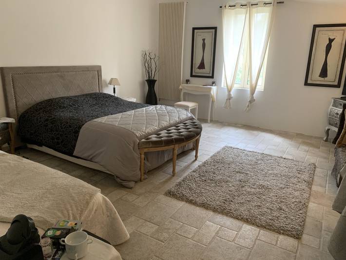 Chambre d’hôte pour 3 personnes, avec vue sur le lac ainsi que piscine et jardin dans le Lot-et-Garonne - 2