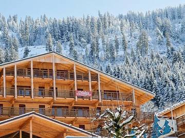 Gîte pour 4 personnes, avec jacuzzi à Chatel
